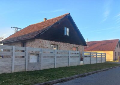 Kombinace nízkých a vysokých desek